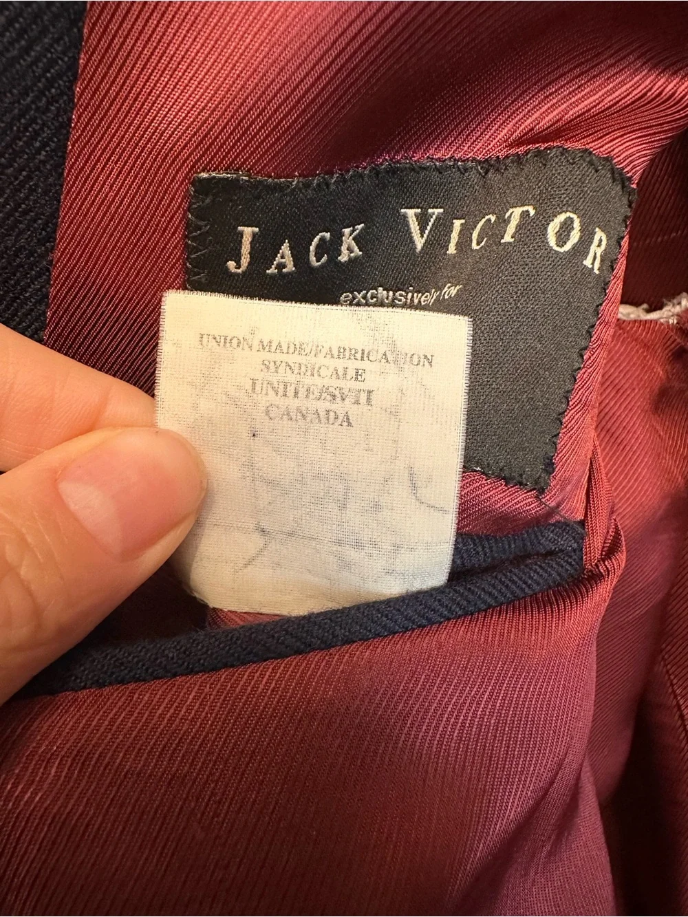Jack Victor Saks Fifth Avenue Loro Piana 100% Cashmere Navy 2 Button Blazer 42S